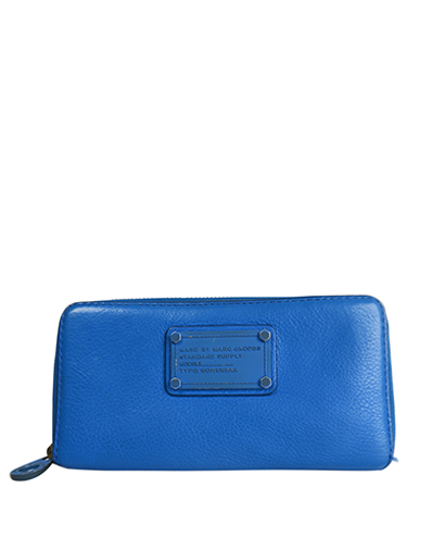 Classic Q Zippy Wallet, front view
